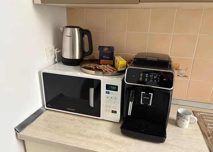 Historic Old Town With 4k Cinema * Бухарест