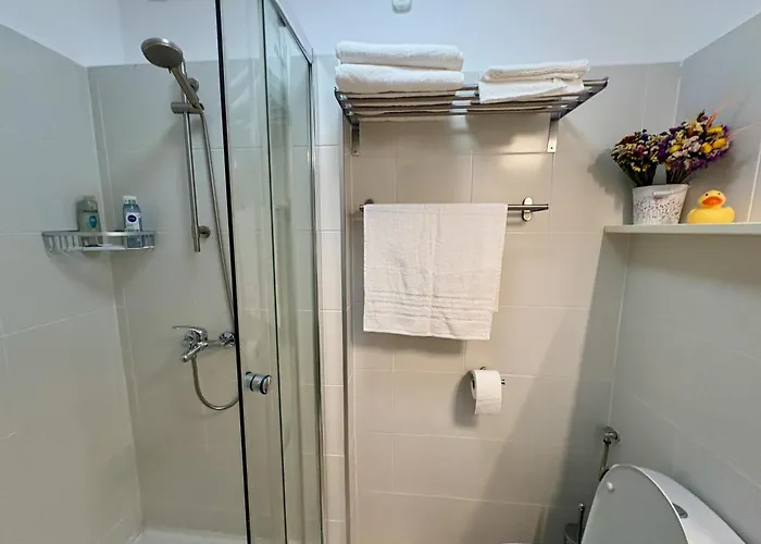 Apartamento Historic Old Town With 4k Cinema Bucarest