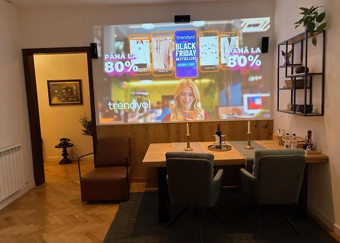 Historic Old Town With 4k Cinema Апартаменти Бухарест