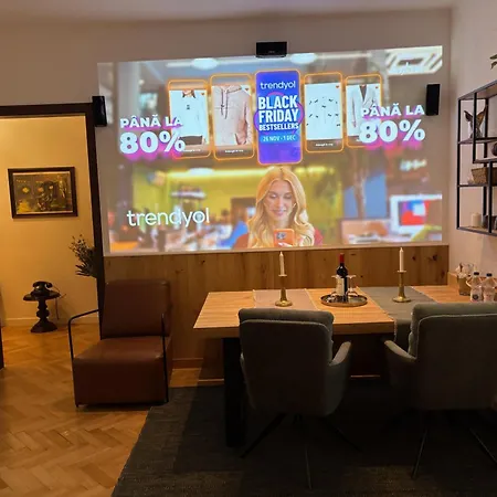 Historic Old Town With 4k Cinema Appartement Bucarest